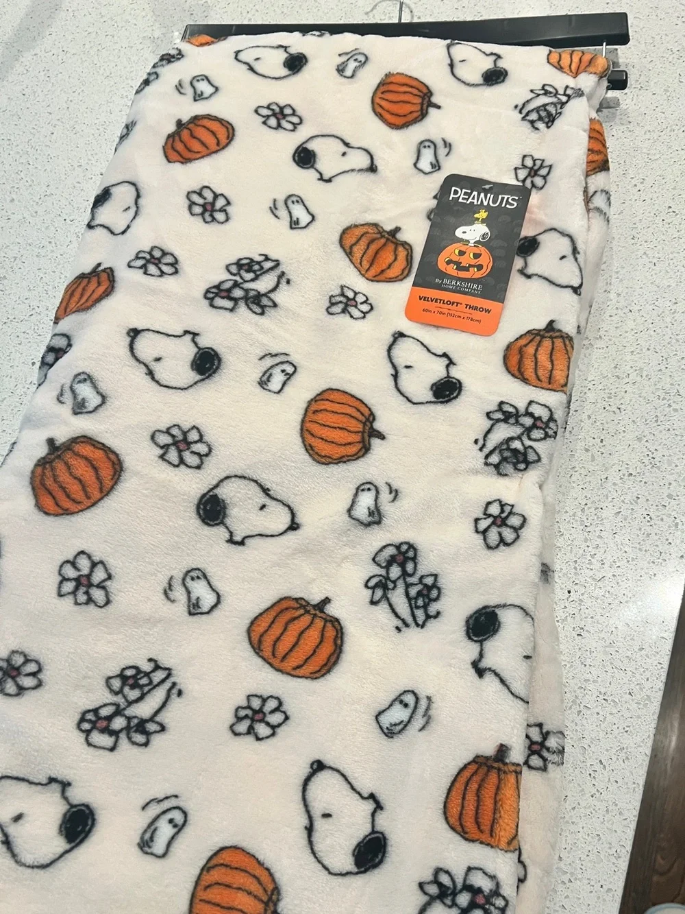 Berkshire Peanuts Snoopy Pumpkin Velvetloft Throw - Halloween 60x70